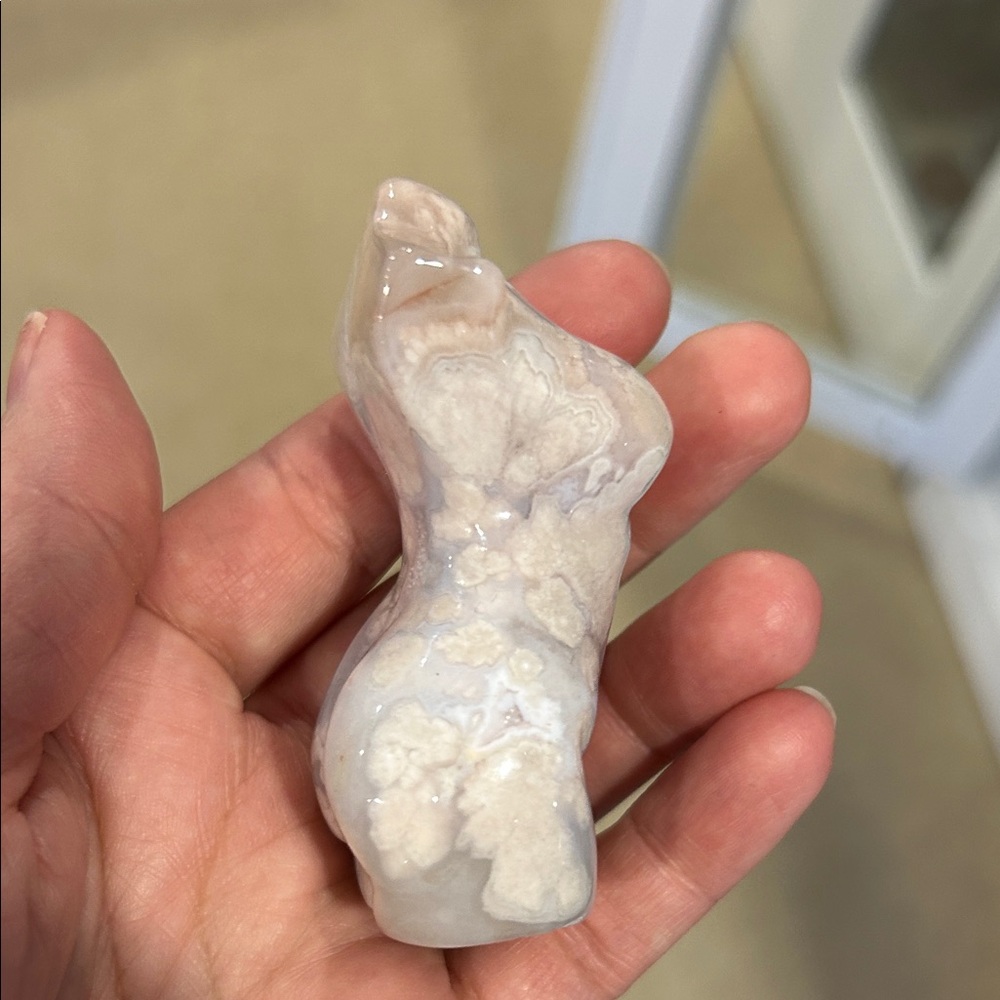 Flower agate crystal Female Torso Sculpture - Picture 4 of 6